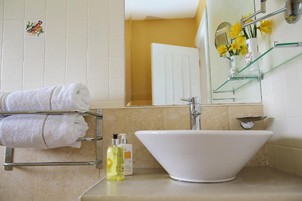 Lios Na Manach Eco B&B Woodford  Quarto foto
